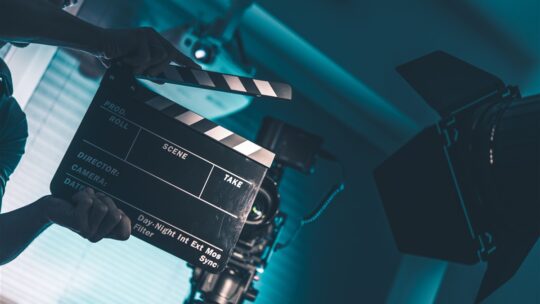 Générateur d’idées de films : votre guide pour une filmographie diversifiée